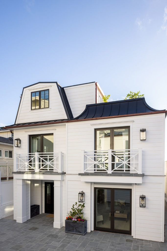 A New Build Lends Timeless Beauty to a Laguna Beach Summer Home