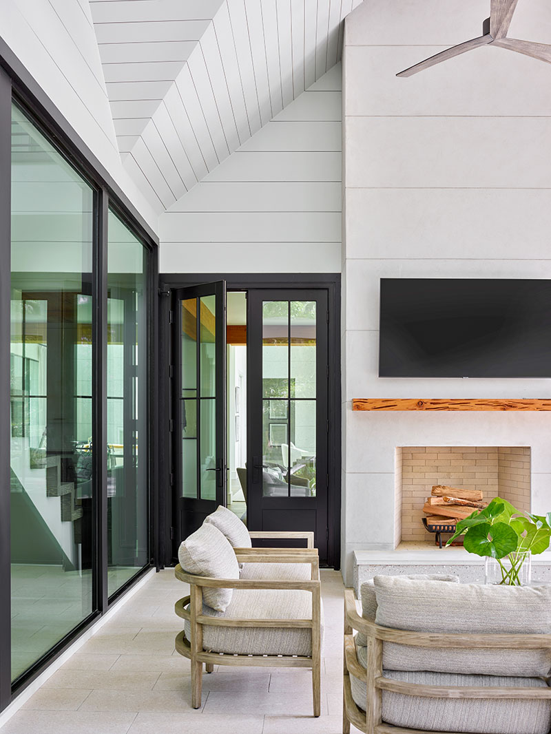 Modern Style and Historic Trees Combine For an Idyllic Island Escape in ...