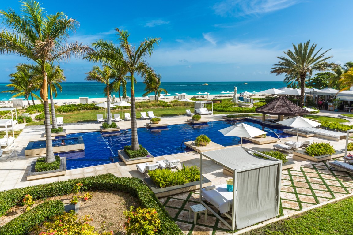Grace Bay Club on Turks & Caicos Offers CelebrityCaliber Luxury
