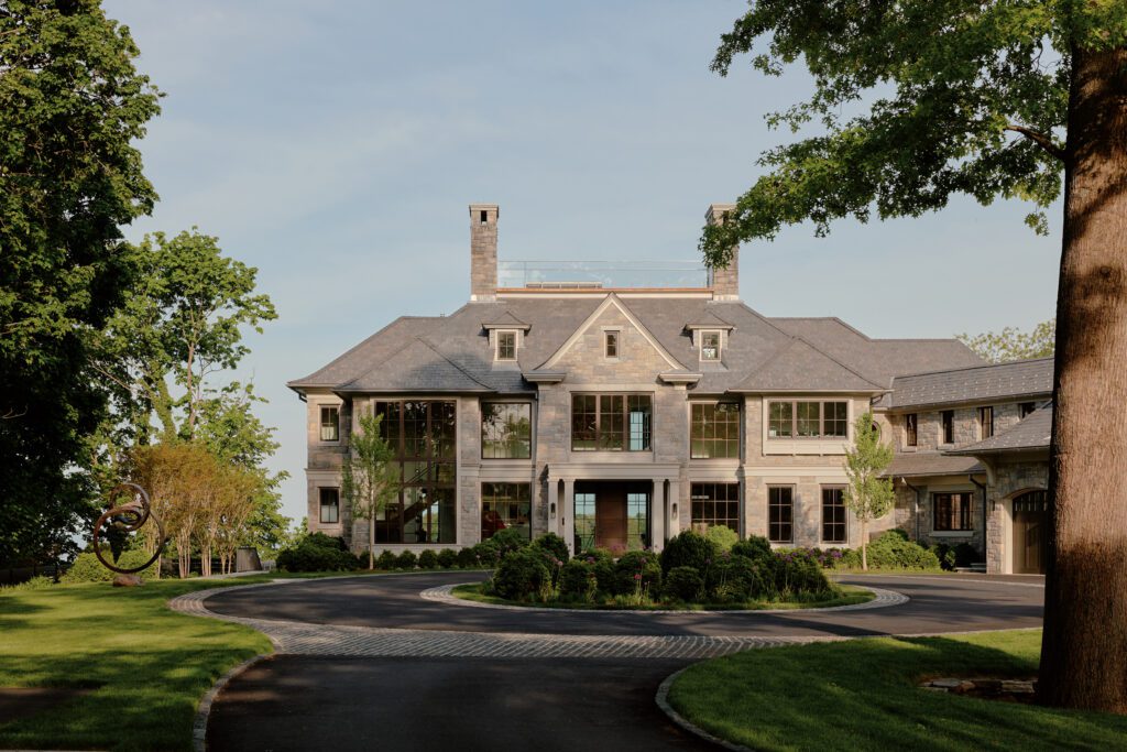 Inside The Overlook: A Collaborative Waterfront Home in GreenwichFinding Fun in Functionality