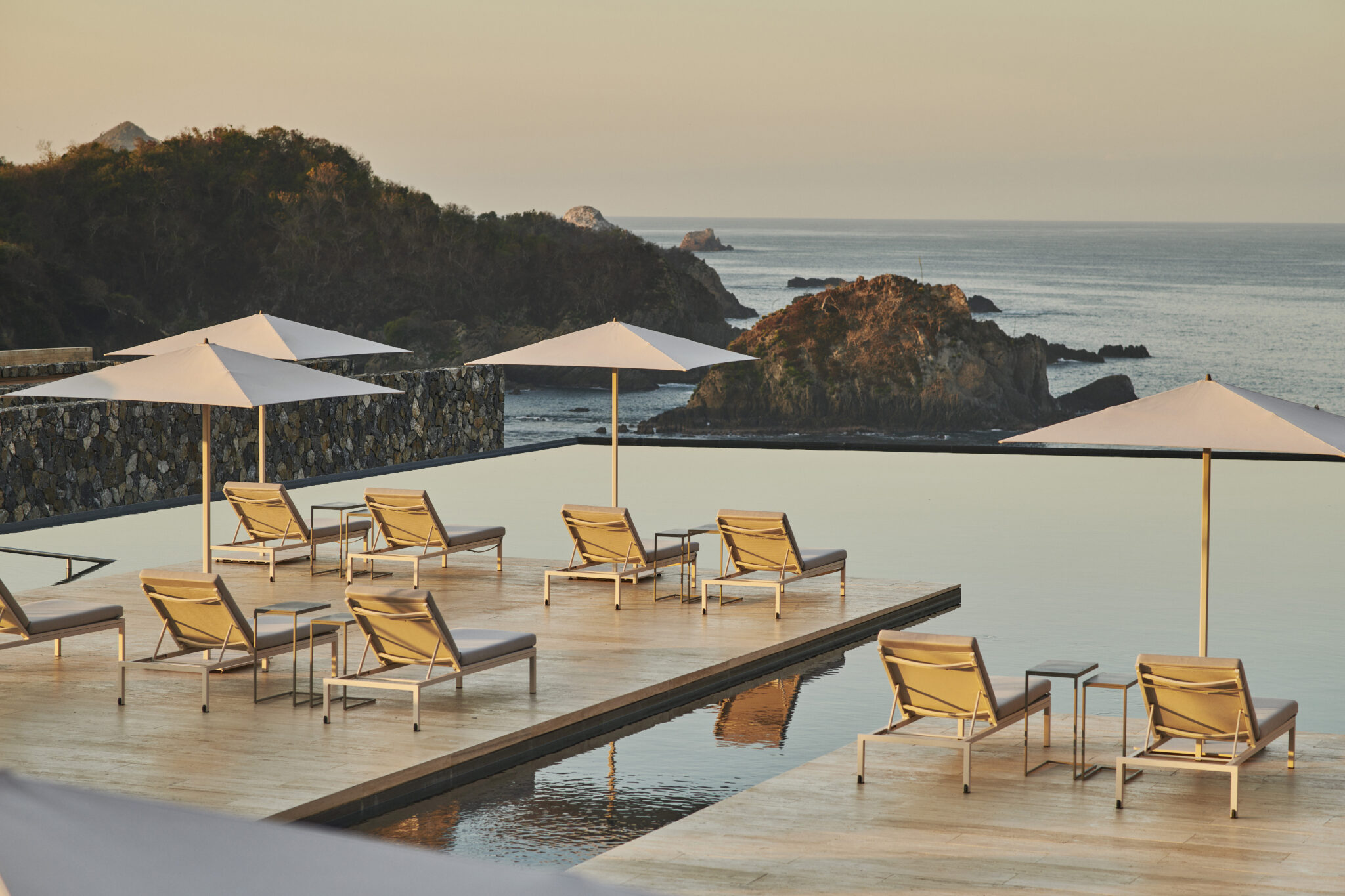 Coast Development Luxury That Restores: Coastal Developments Protecting Oceans, Reefs ...