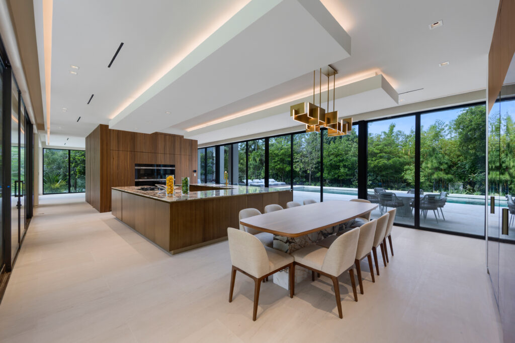 A Record-Breaking Estate Comes to Pinecrest