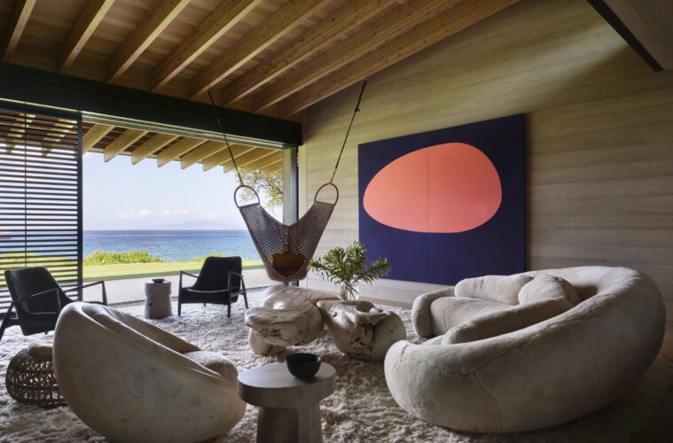 A relaxed great room opens completely to the Pacific at Makena Beach